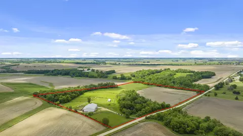 10045 W Edgewood Rd, Polo, IL 61064