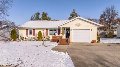 302 E Lincoln St, Normal, IL 61761