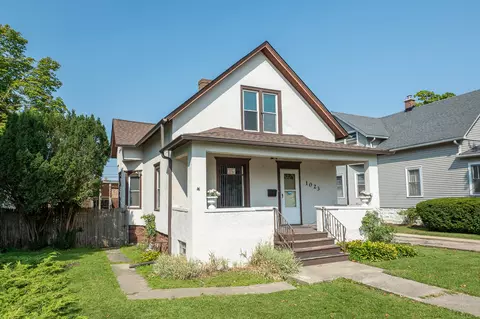 1023 Wilcox St, Joliet, IL 60435