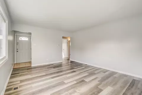 1180 Ash Rd, Hoffman Estates, IL 60169 photo 12