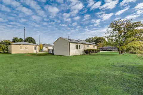 1180 Ash Rd, Hoffman Estates, IL 60169 photo 34