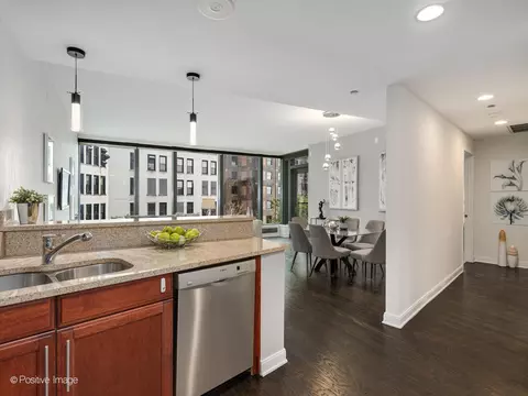 Kitchen - 60 E Monroe St #1708, Chicago, IL 60603 photo 2 of 4