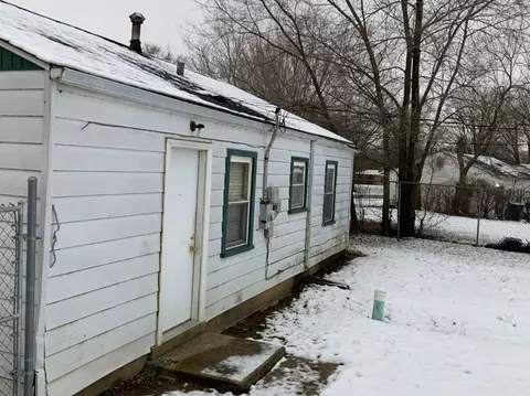 405 Sehring Ave, Joliet, IL 60436 photo 8