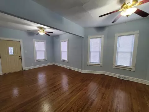 655 Abe St, Joliet, IL 60432 photo 2