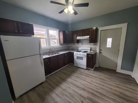 655 Abe St, Joliet, IL 60432 photo 5