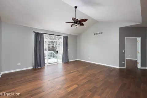 1630 Captiva Dr, Aurora, IL 60504 photo 2