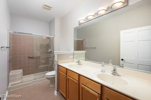 1630 Captiva Dr, Aurora, IL 60504 photo 8