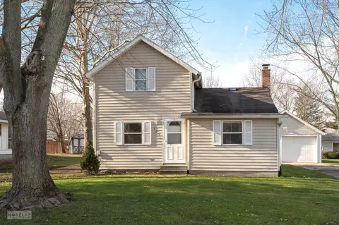 425 N Robinson St, Sheridan, IL 60551