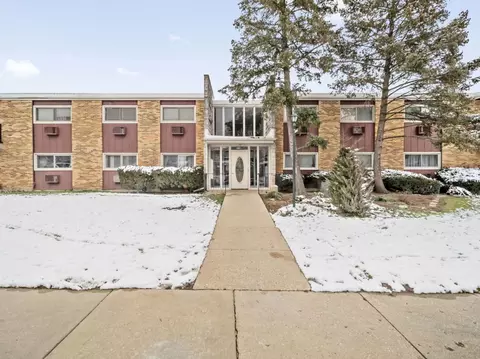 212 Collen Dr #116, Lombard, IL 60148