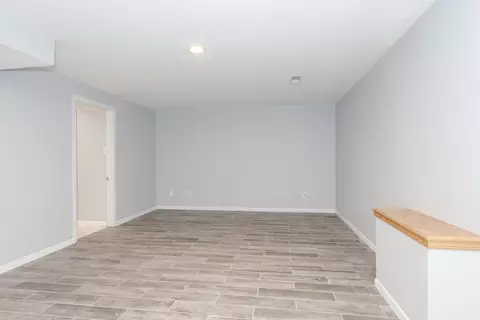 Living - 18 Cedar Ct, Bloomington, IL 61701 photo 2 of 3
