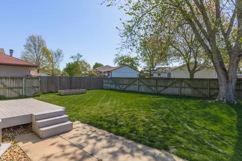 Exterior - 18 Cedar Ct, Bloomington, IL 61701 photo 6 of 13