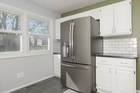 Kitchen - 18 Cedar Ct, Bloomington, IL 61701 photo 4 of 6