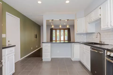 Kitchen - 18 Cedar Ct, Bloomington, IL 61701 photo 5 of 6