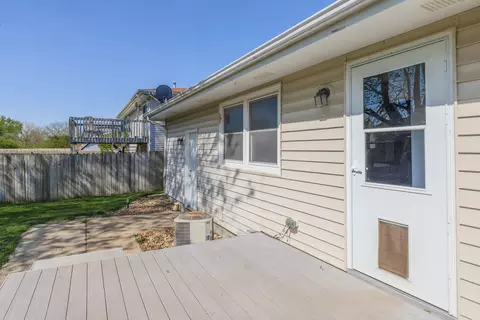 Exterior - 18 Cedar Ct, Bloomington, IL 61701 photo 5 of 13