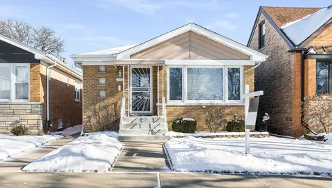 7445 N Osceola Ave, Chicago, IL 60631
