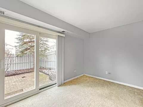 43 Willow Cir, Cary, IL 60013 photo 8