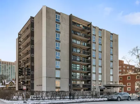 1738 Chicago Ave #601, Evanston, IL 60201