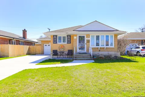 8501 W Sunnyside Ave, Chicago, IL 60656