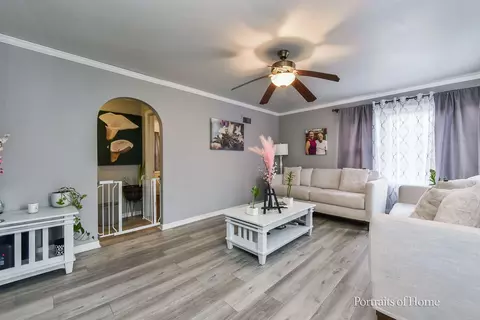 940 5th Ave, Aurora, IL 60505 photo 2