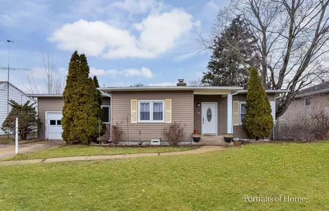 940 5th Ave, Aurora, IL 60505