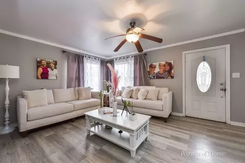 940 5th Ave, Aurora, IL 60505 photo 3