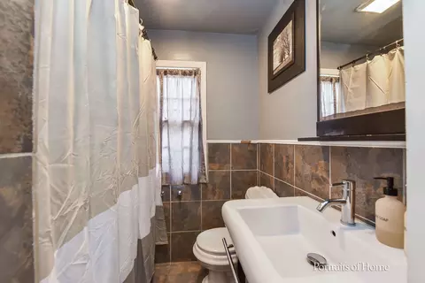 940 5th Ave, Aurora, IL 60505 photo 9