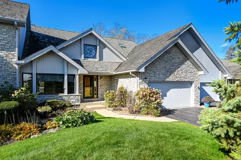 21 Rodeo Dr, Burr Ridge, IL 60527 photo 2