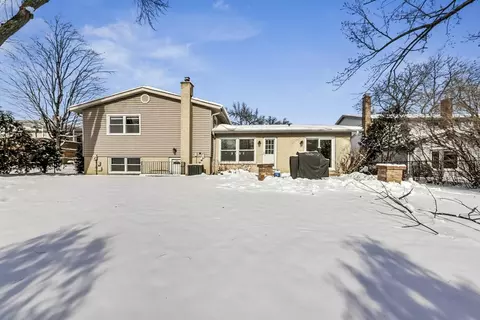 715 W Hackberry Dr, Arlington Heights, IL 60004 photo 30