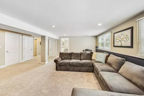 715 W Hackberry Dr, Arlington Heights, IL 60004 photo 15