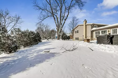 715 W Hackberry Dr, Arlington Heights, IL 60004 photo 31