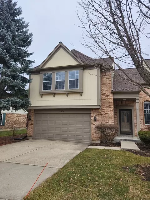 229 Esprit Ct, Bloomingdale, IL 60108