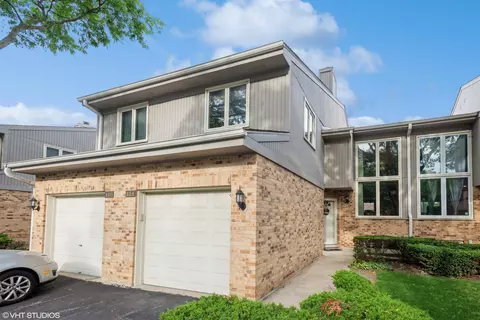 22 W114 Butterfield Rd #5, Glen Ellyn, IL 60137