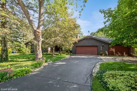11933 S 76th Ave, Palos Heights, IL 60463