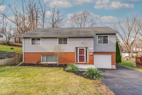 220 Grove Ave, Fox River Grove, IL 60021