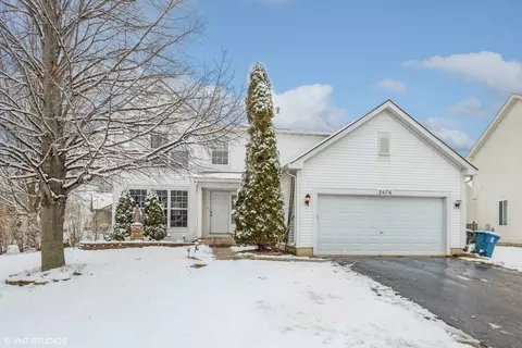 2676 Lindgren Trl, Aurora, IL 60503