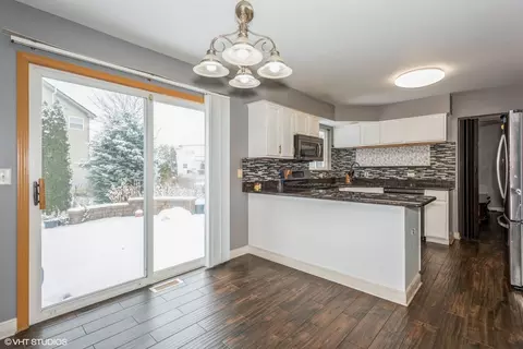 2676 Lindgren Trl, Aurora, IL 60503 photo 7