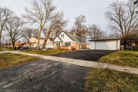 10625 Austin Ave, Chicago Ridge, IL 60415