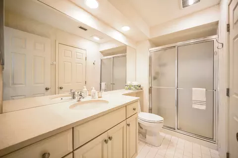 2000 Chestnut Ave #111, Glenview, IL 60025 photo 10