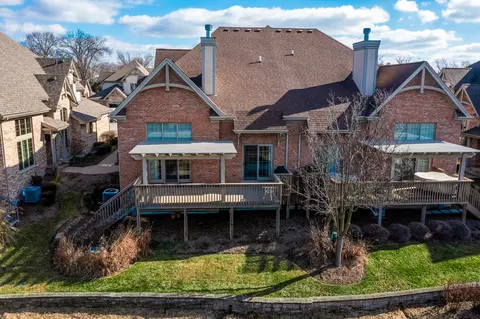 Exterior - 2024 Mackenzie Pl, Wheaton, IL 60187 photo 4 of 8