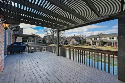 Exterior - 2024 Mackenzie Pl, Wheaton, IL 60187 photo 6 of 8