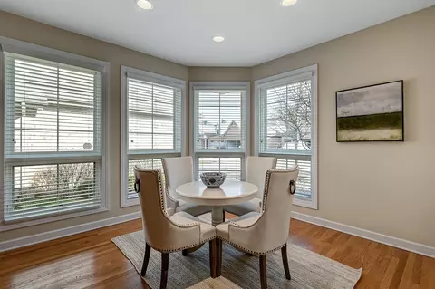 Dining - 2024 Mackenzie Pl, Wheaton, IL 60187 photo 4 of 5