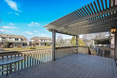 Exterior - 2024 Mackenzie Pl, Wheaton, IL 60187 photo 7 of 8