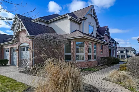 Exterior - 2024 Mackenzie Pl, Wheaton, IL 60187 photo 8 of 8