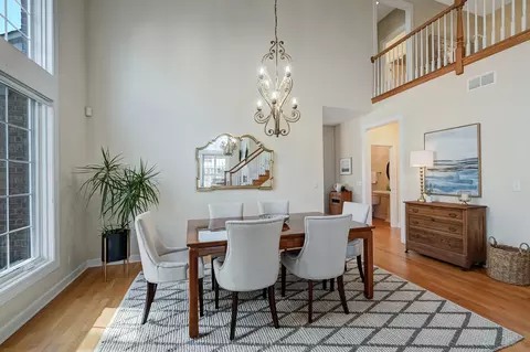 Dining - 2024 Mackenzie Pl, Wheaton, IL 60187 photo 2 of 5