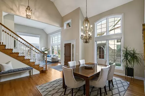Dining - 2024 Mackenzie Pl, Wheaton, IL 60187 photo 1 of 5