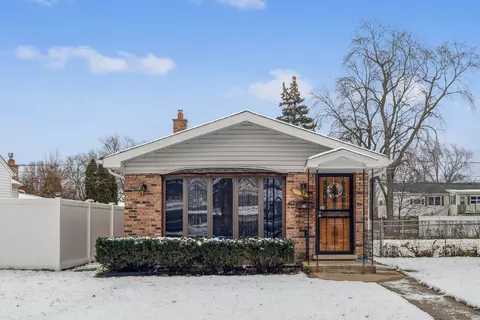 10105 S Kildare Ave, Oak Lawn, IL 60453