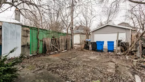 9811 S Carpenter St, Chicago, IL 60643 photo 4