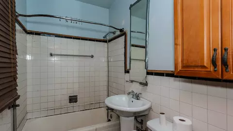 9811 S Carpenter St, Chicago, IL 60643 photo 14