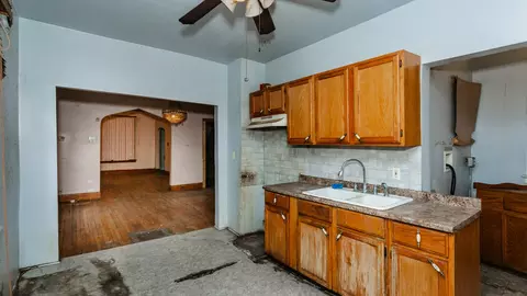 9811 S Carpenter St, Chicago, IL 60643 photo 13