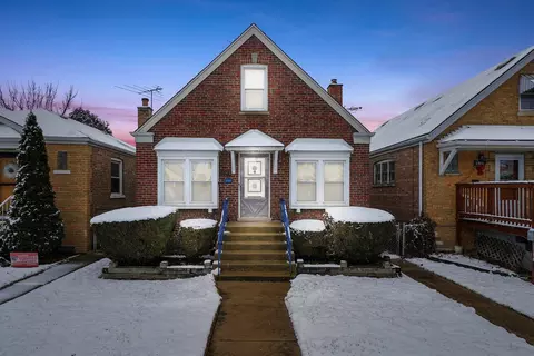 6818 S Kenneth Ave, Chicago, IL 60629